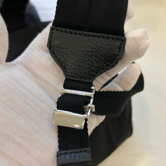 Double Pocket Backpack GG Nylon
Small /Medium size - Picture 12 of 16